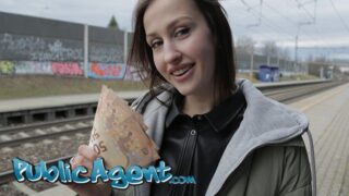 Para Karşılığında Her Yeri Sırılsıklam Edilen Azgın Genç Kaltak